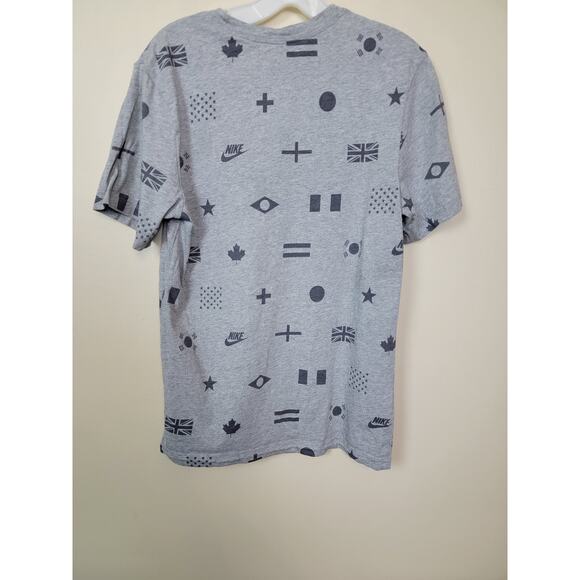 The Nike Tee Crew Neck Flags from Around The World Logo T-Shirt Gray Size Small - Picture 7 of 7